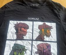 Gorillas tee