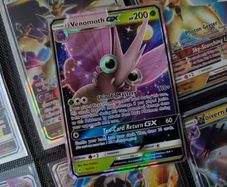 Venomoth GX ! Ultra Rare ! from Unbroken Bonds Set ! 2019 ! Pokemon Card !
