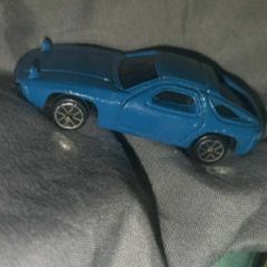 Vintage Die.cast Porsche 928 model
