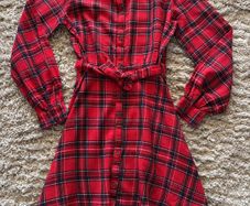Lipsy dress age 15-16 never worn tags removed