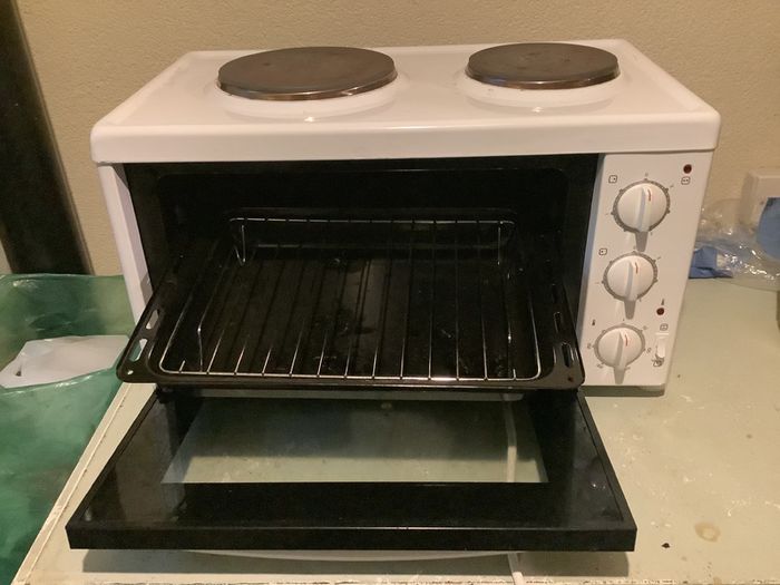 Belling mini cooker with twin hobs