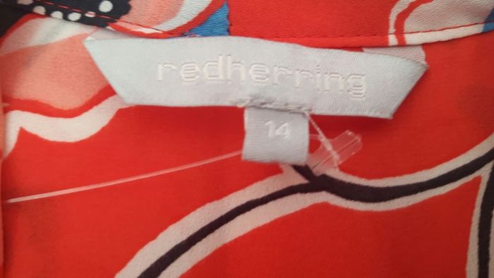 Sleeveless 'Red Herring' blouse