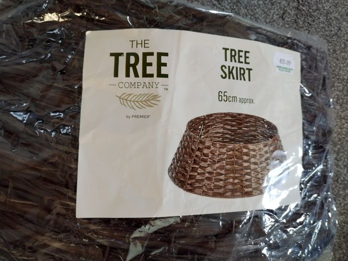 Christmas Tree Skirt 65cm Adjustable in x4 Sections