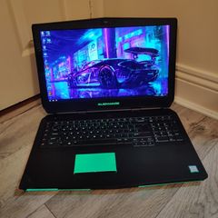 3 Gaming Laptops Alienware + 2 Asus ROG for parts or fix