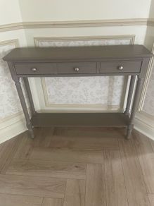 console table