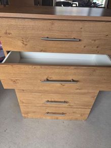 Chest of drawers