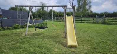 Swing set (with slide)