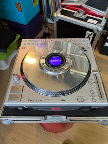 Technics SL DZ1200 turntable