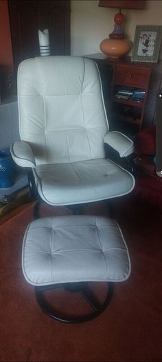 Swivel/Rer ceam leather feeding chair with Ottoman