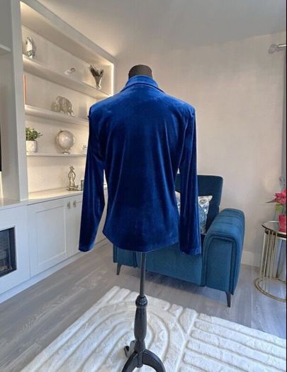 Brand New Royal Blue Blazer from Vila. Size Small UK 8 / EU 36