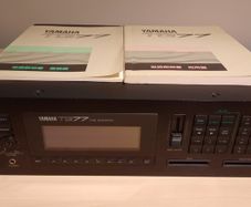 Yamaha TG77