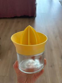 Lemon squeezer