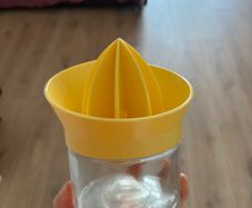 Lemon squeezer