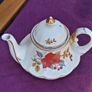 Beautiful Vintage Tea/Coffee Pot Image 2
