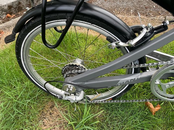 Giant Folding Bike - Excellent Condition