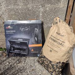Free folding BBQ and charcoal