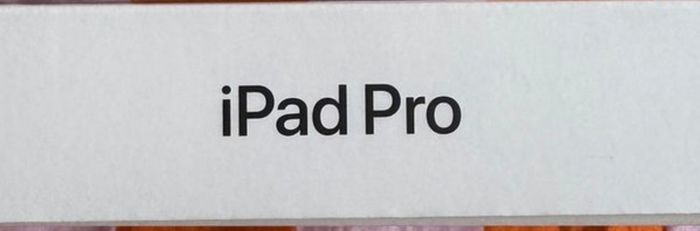 Apple iPad Pro 12.9 inch (6th Gen, M2) - 512GB Wi-Fi + Apple Pencil 2