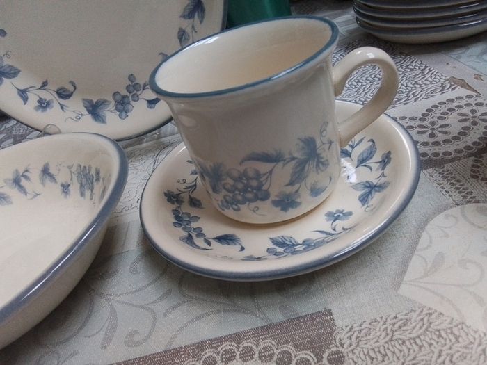 Four Piece Breakfast Set Bilton's