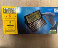 Handheld PC (Rare)vintage Psion Series 5, 8MB