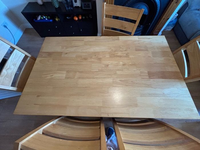 Dinning table and 6 chairs. Delivery in Tuam area