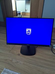 Phillips 243V7Q monitor