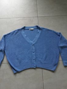 Ladies Stradivarius blue short cardigan. Size M 12/14