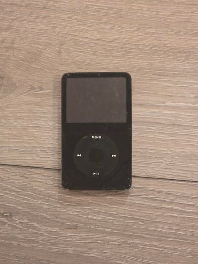 iPod 5th Gen Classic 30gb (Free Post)