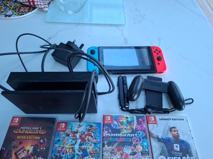 Nintendo Console Bundle including 8 games