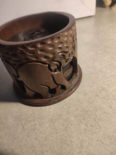 Hand Carved Wooden African Animal Coaster Set, Set of 6 Coasters and Container, Kitchen Dining Ware