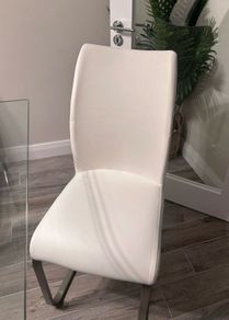 4 Dinning room chairs