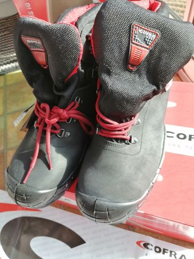 safety shoes