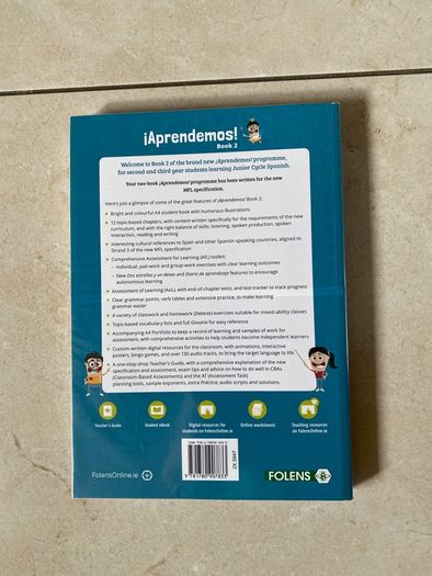Junior Cycle Spanish  Aprendemos book 2 - Textbook