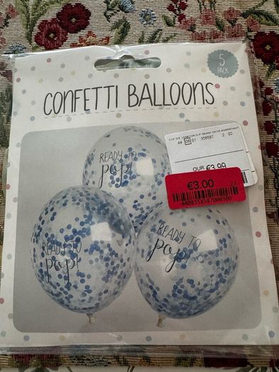 Baby shower balloons