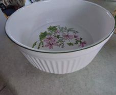 Vintage Souffle Oven or Serving Dish Wiled Mallow Ulster Ceramics Irish 20cm diameter and 7 cm. high made in Ireland