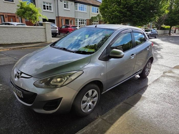 Mazda Demio 2013