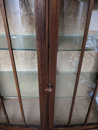 Glass cabinet