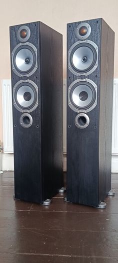 Monitor Audio BR5 speakers