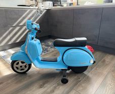Electric Vespa 12V