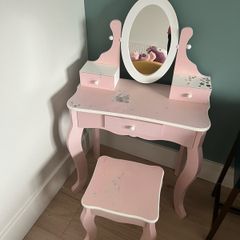 Kids Wooden Vanity Table with Stool