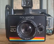 Vintage Polaroid Instant 20 Land Camera