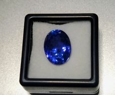 10.4ct Natural Tanzanite Gemstone , Certified , Eye Clean , Oval Cut, Very Good