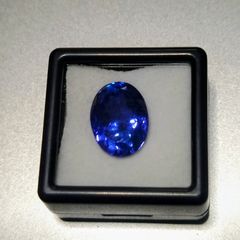 10.4ct Natural Tanzanite Gemstone , Certified , Eye Clean , Oval Cut, Very Good