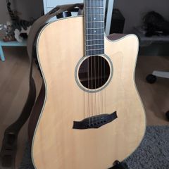 Tanglewood Semi Acoustic Guitar and Case