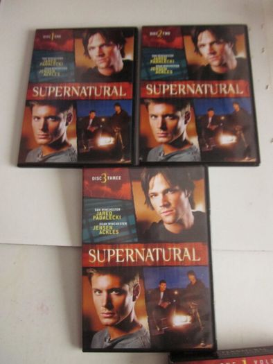 Supernatural Seasons 1 to 3  (17 DVD's)