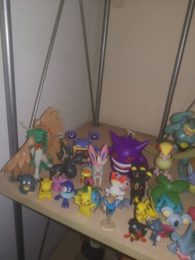 pokemon figures
