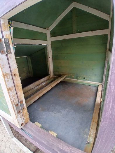 Chicken coop