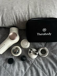 Therabody theraface Pro white