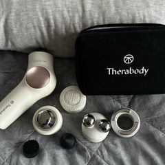 Therabody theraface Pro white