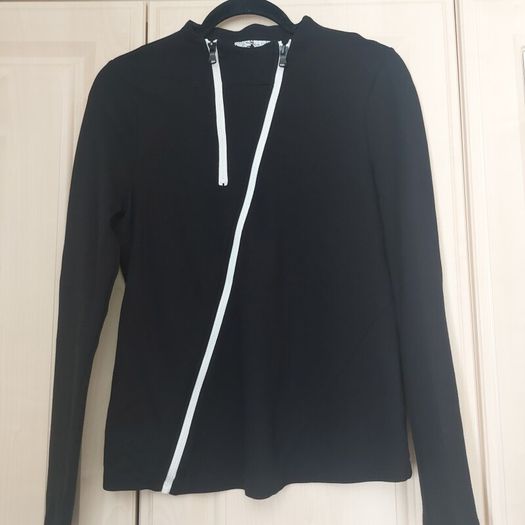 sports top