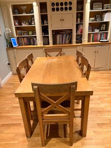 Oak kitchen table and chairs